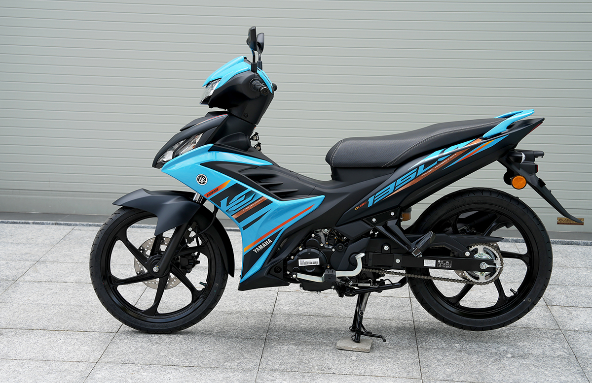 Cận cảnh dòng xe Yamaha 135LC FI 2025