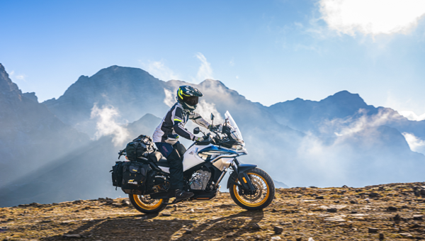 CF Moto 800MT Explorer 2025, ADV Cao Cấp Nhất, Chính Hãng, Giá Tốt