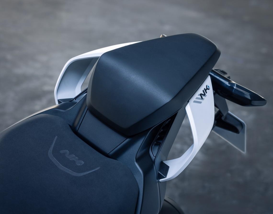 CF Moto 675NK 2025, Động Cơ 3 Xilanh Thẳng Hàng, Chính Hãng, Gía Rẻ
