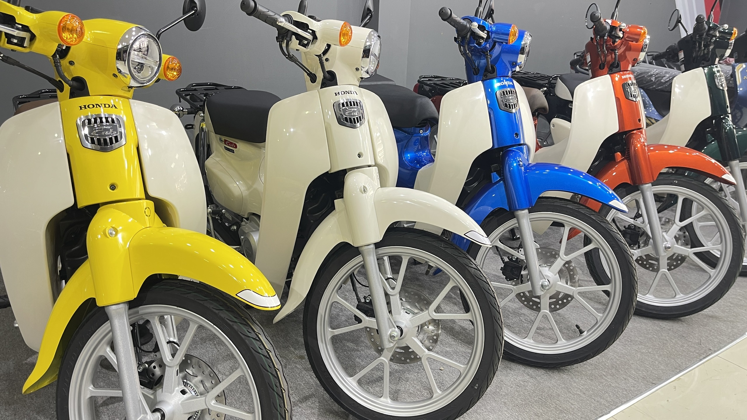 Honda Super Cub 110 ABS, Made In Japan, NK Chính Hãng, Hiếm