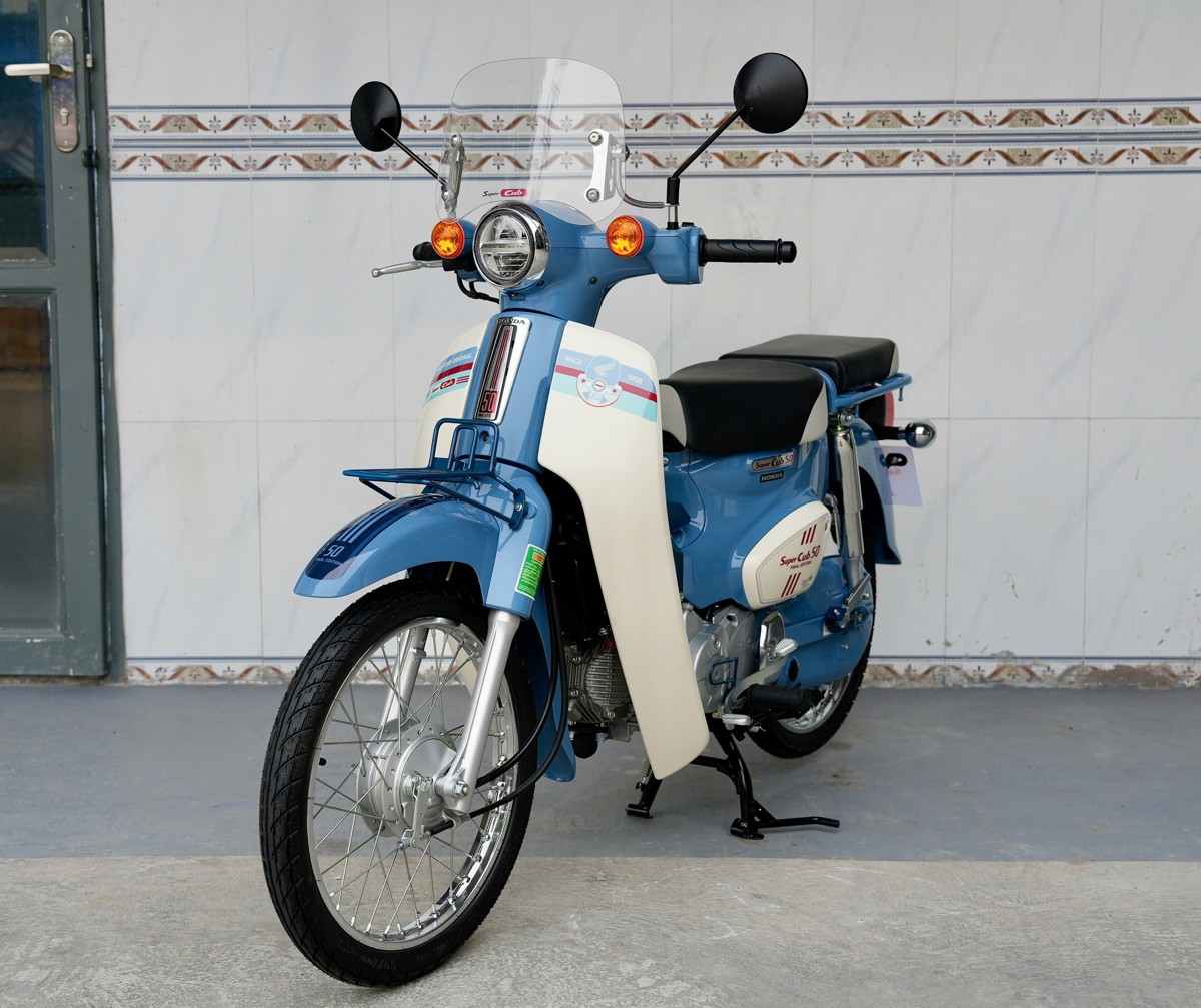 Honda Super Cub 50 Final Edition Custom Độc Quyền 12 phụ kiện
