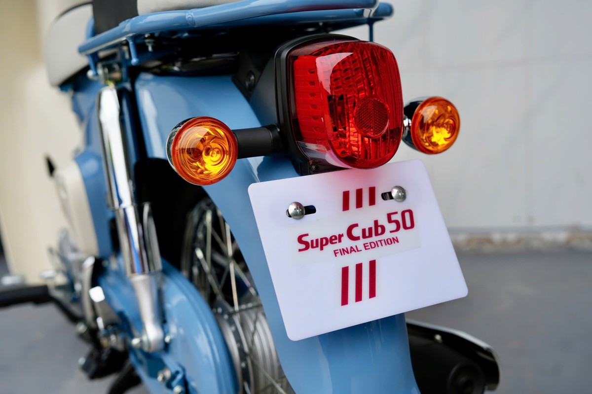 Honda Super Cub 50 Final Edition Custom Độc Quyền 12 phụ kiện