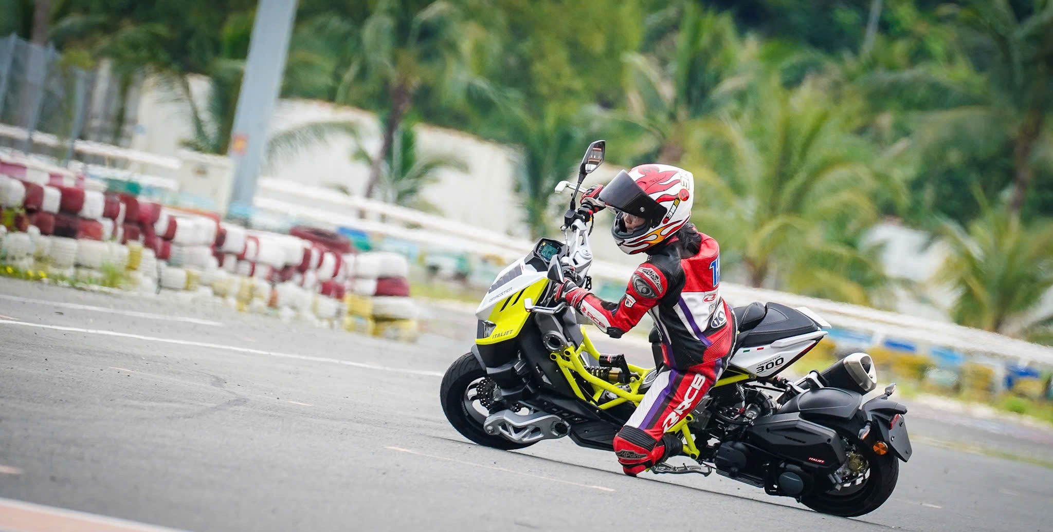 Italjet Dragster 300 Malossi, Xe Tay Ga Đua Nội Thành Thương Hiệu Italy