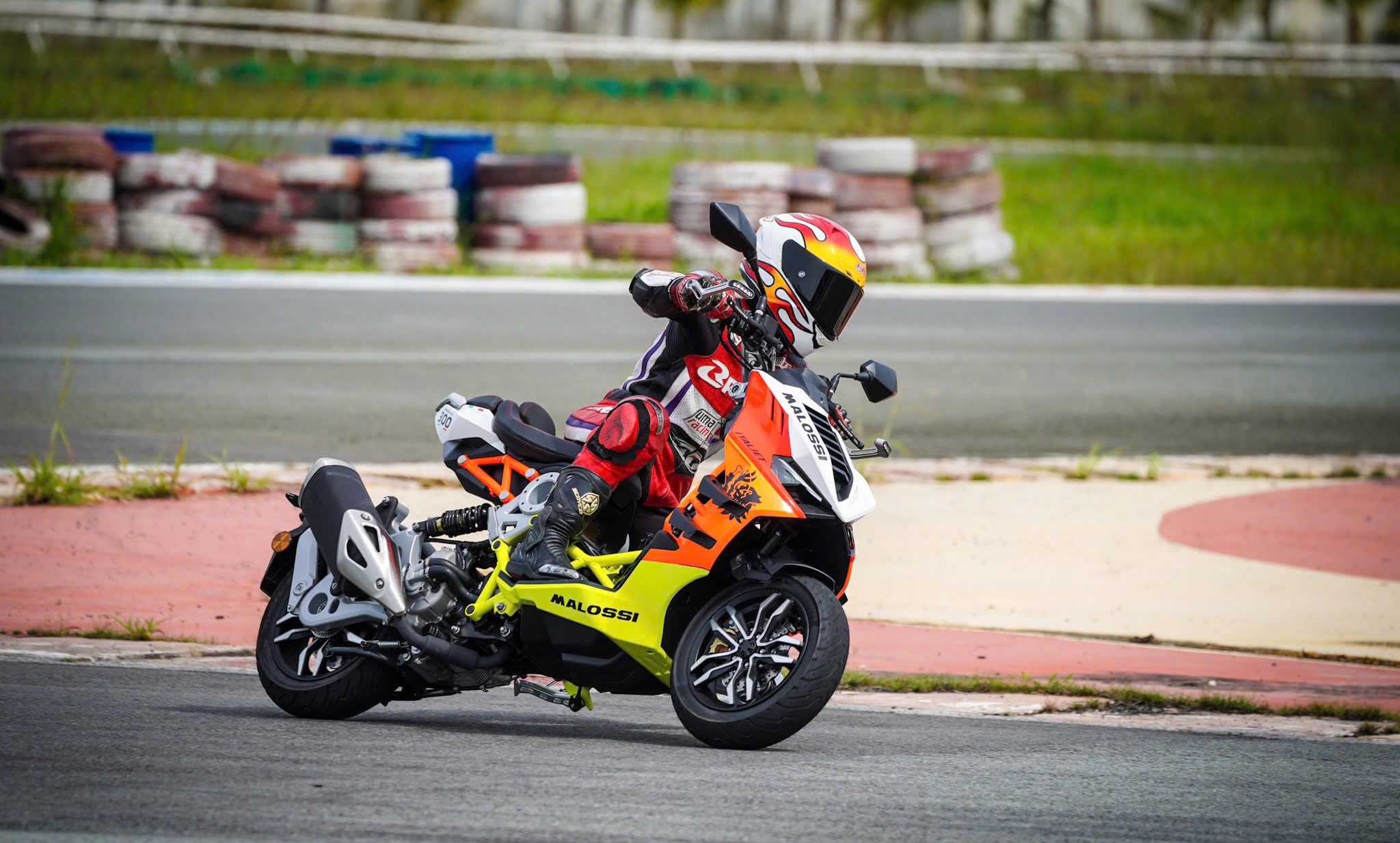 Italjet Dragster 300 Malossi, Xe Tay Ga Đua Nội Thành Thương Hiệu Italy