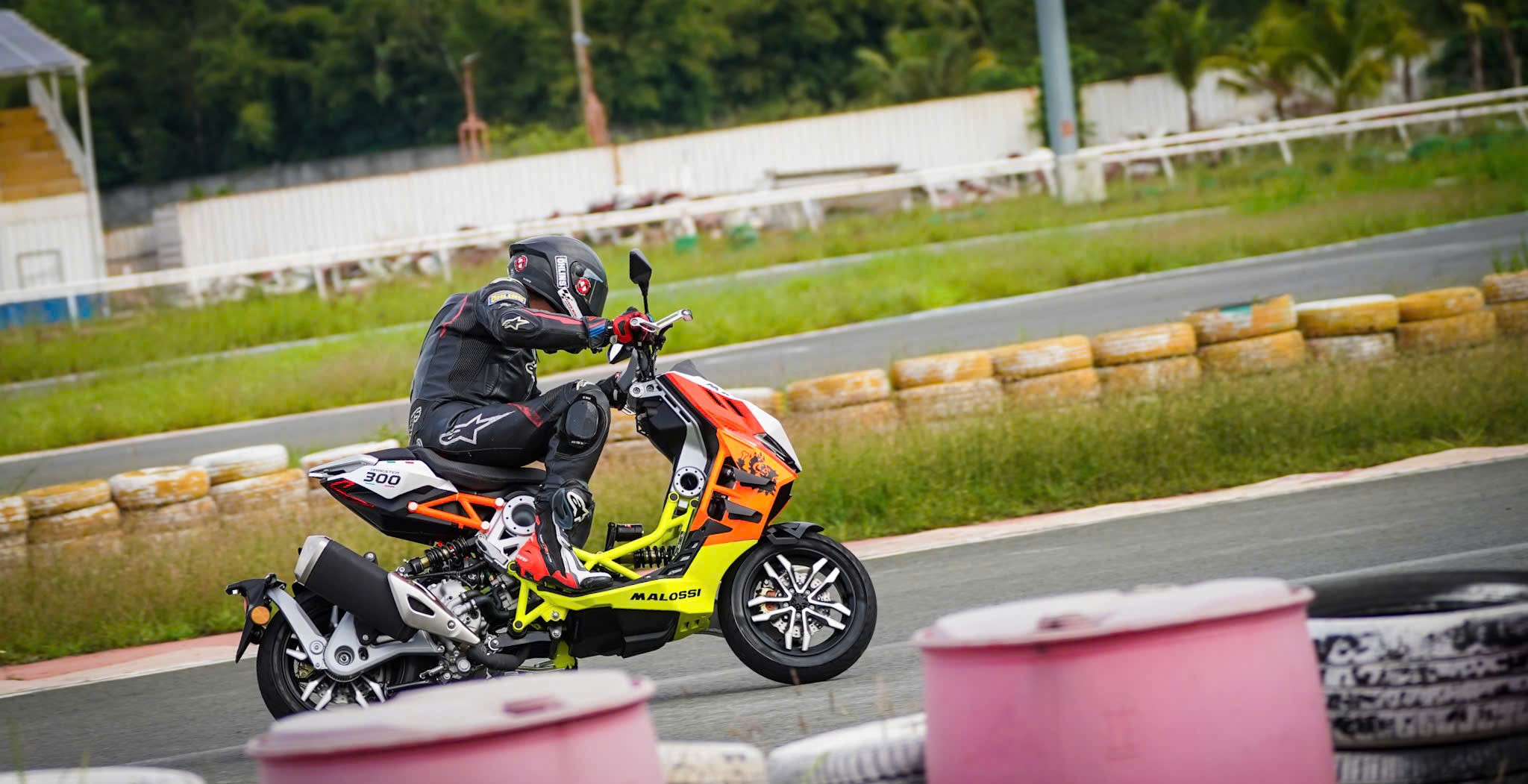 Italjet Dragster 300 Malossi, Xe Tay Ga Đua Nội Thành Thương Hiệu Italy