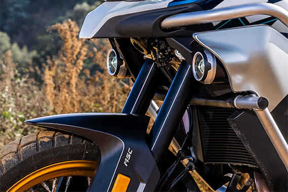 CF Moto 800MT Explorer 2025, ADV Cao Cấp Nhất, Chính Hãng, Giá Tốt