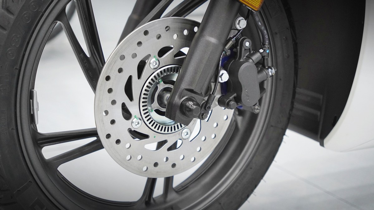 Honda SH150 trắng pha lê nhập Ý – Đỉnh cao sang trọng Made in Italia