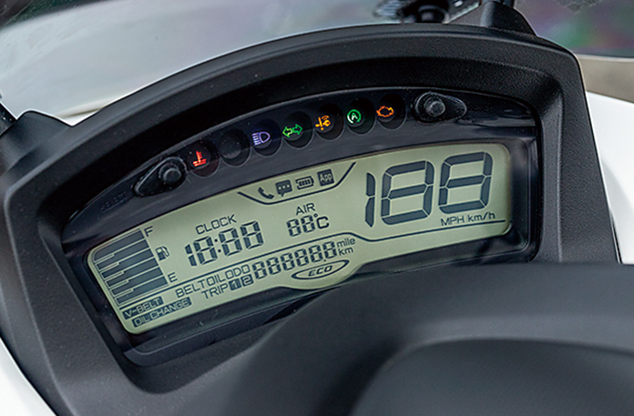 Yamaha Tricity 155 2025, Tay Ga bánh Kép Độc Đáo, Lần Đầu Tiên Có Tại Cần Thơ