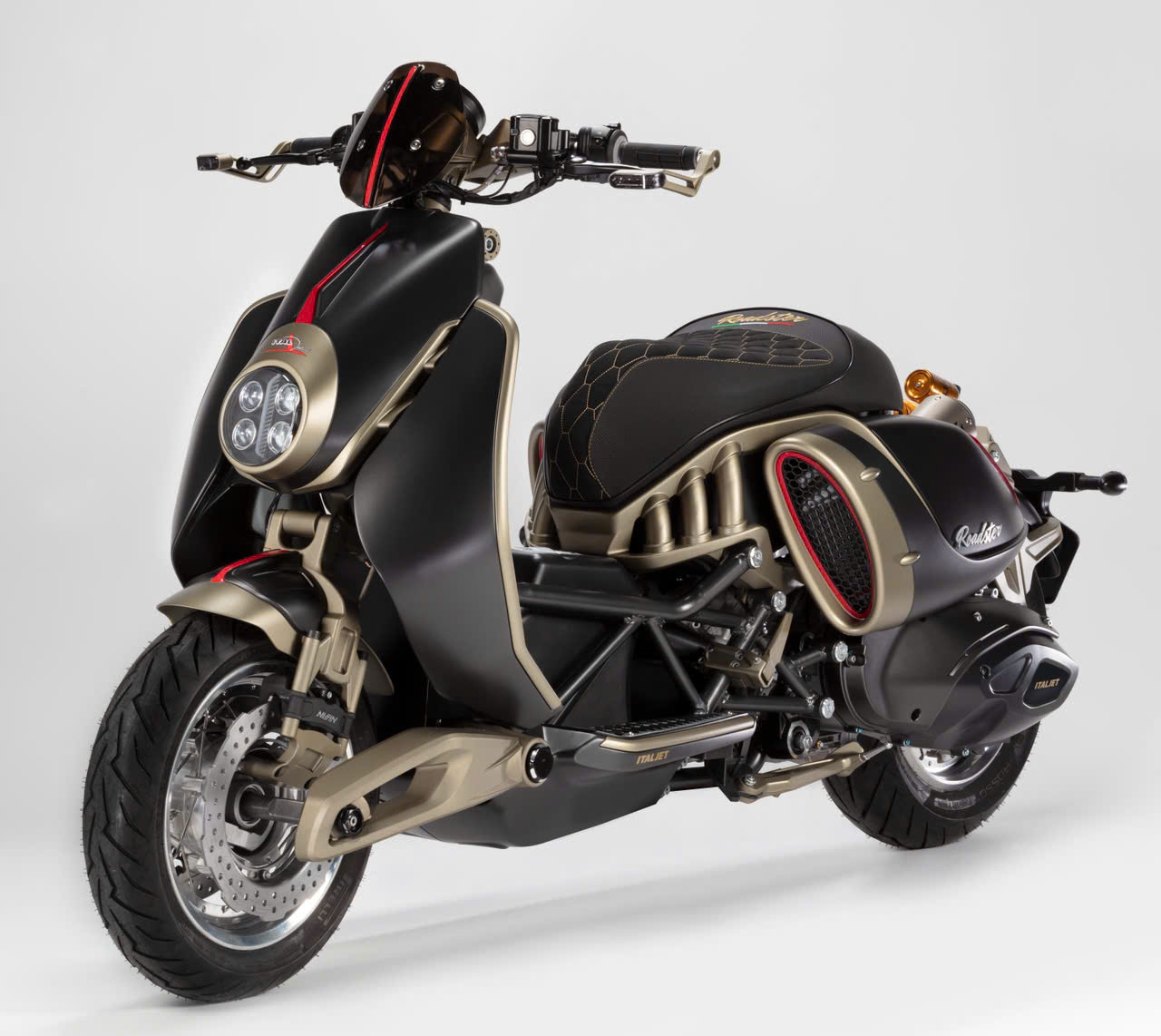 Italjet Roadster 400 nhập Ý – GIới hạn 777 xe  độc bản, thiết kế cơ khí lộ thiên, siêu hiếm