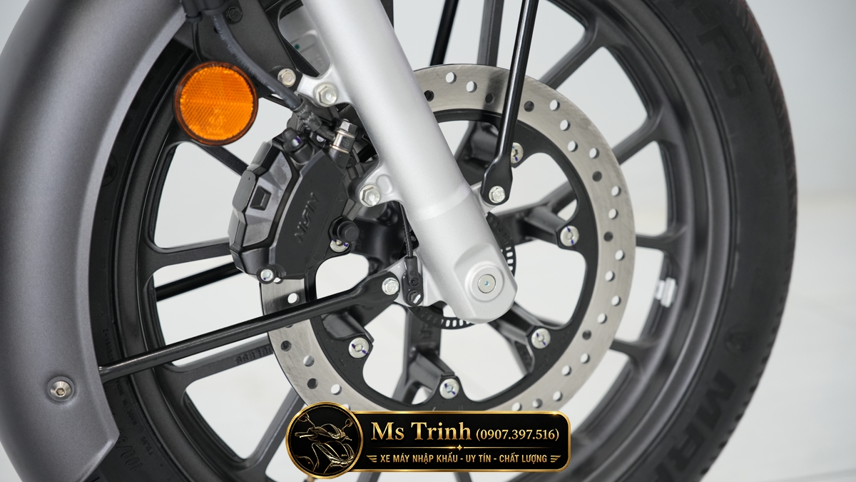 Hệ thống phanh ABS trước Honda CB350C Pro 2026 tăng độ an toàn khi vận hành