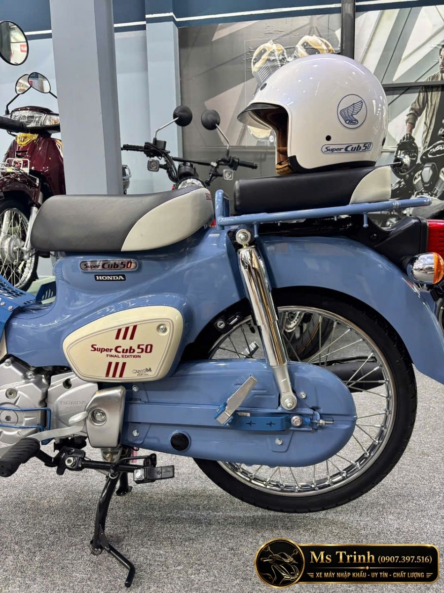 Tem Super Cub 50 Final Edition trên Honda Cub 50 nhập Nhật