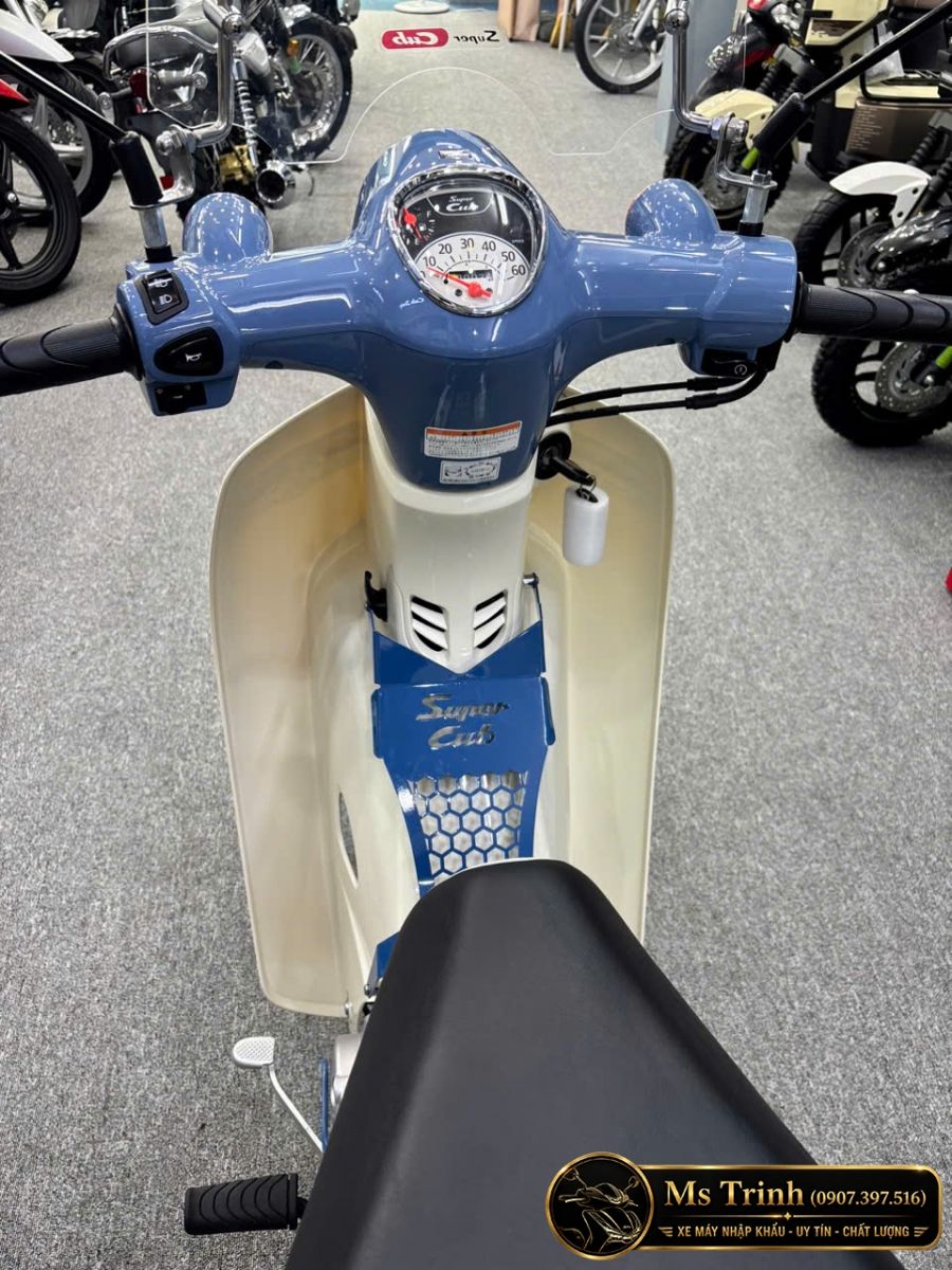 Đồng hồ Super Cub 50 Final Edition nhập Nhật thiết kế analog cổ điển
